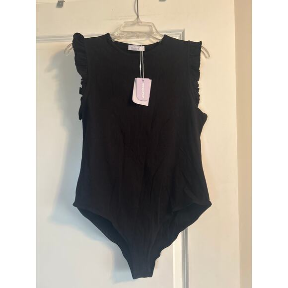 NWT Mangopop Women's Black Bodysuit Cap Ruffle Sleeves Snaps Size Small - Picture 1 of 7